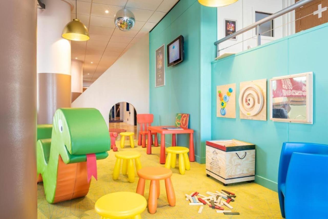 סאריס Rainbow Duplex N°1 Disney מראה חיצוני תמונה